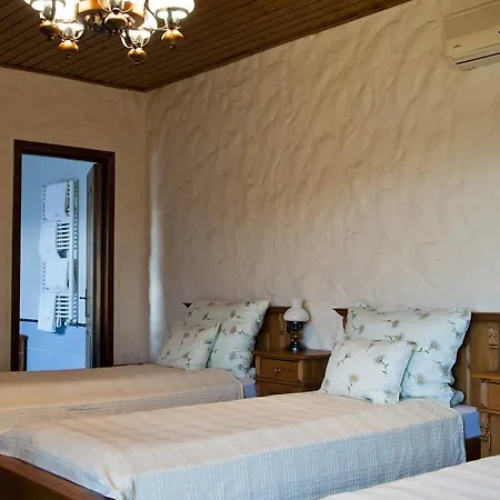 Arbo Guest house